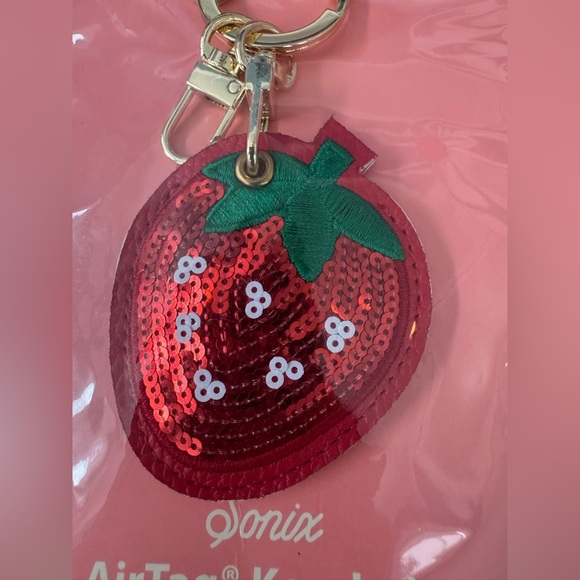 NEW UNOPENED Sonix AirTag Key Chain ~ Strawberry Gold 🍓 - Picture 5 of 5